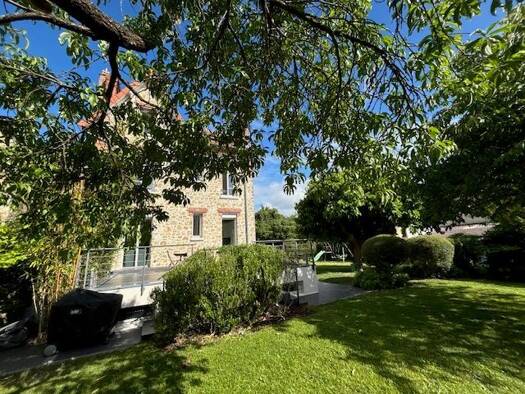 Maison à vendre 899 000 € 8 pièces 5 chambres 163,88 m² 908 m² de terrain Pasteur II Sannois 95110