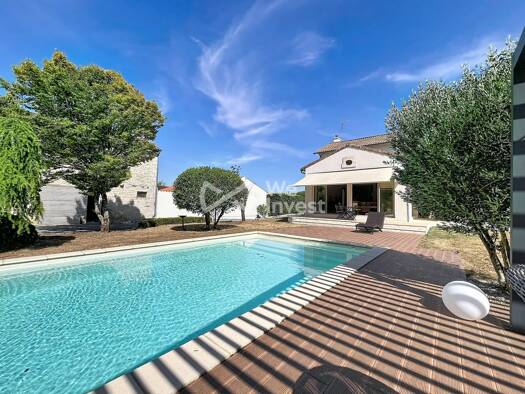 Maison à vendre 412 000 € 6 pièces 4 chambres 203,96 m² 4 573 m² de terrain Fors 79230