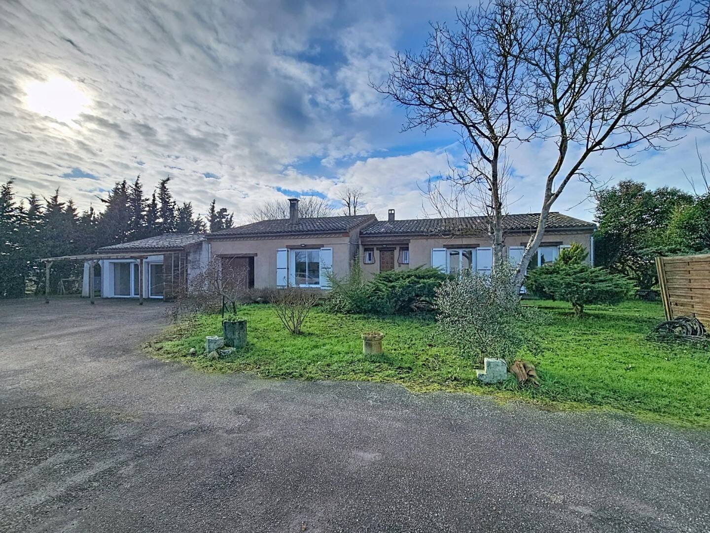 Maison à vendre, 120m², VILLENEUVE LA COMPTAL
