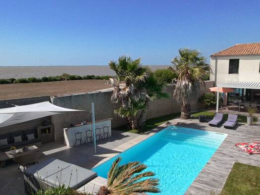 Maison à vendre 2 600 000 € 15 pièces 11 chambres 450 m² 4 606 m² de terrain Marsilly 17137