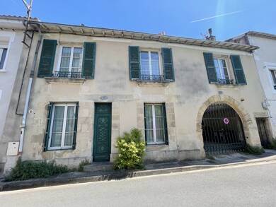 Maison à vendre 329 900 € 7 pièces 5 chambres 291 m² Montbernage-Pont Neuf Poitiers 86000