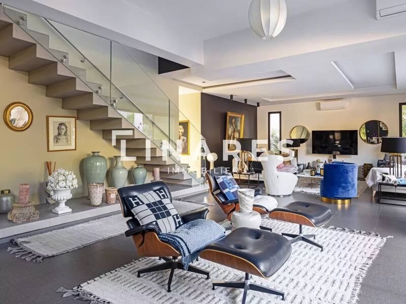 Maison à vendre, 360m², MARSEILLE 7E