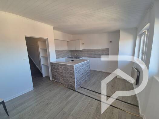 Appartement à louer 620 € 3 pièces 2 chambres 60 m² Étage 1/2 Cazaubon 32150