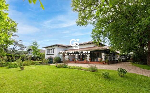 Villa à vendre 1 775 000 € 5 pièces 1 chambre 215 m² 1 800 m² de terrain Anglet 64600