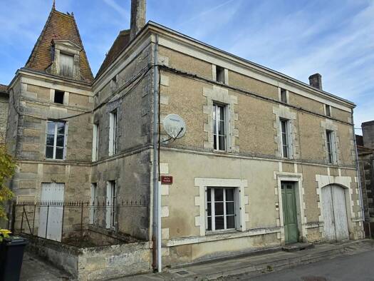 Maison à vendre 77 000 € 6 pièces 3 chambres 170 m² 339 m² de terrain Palluaud 16390