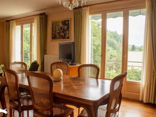 Maison de plain-pied à vendre 179 656 € 7 pièces 4 chambres 135 m² 585 m² de terrain Rural Est Tulle 19000
