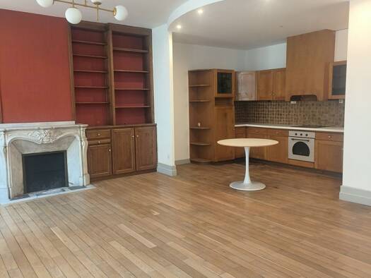 Maison à vendre 190 000 € 7 pièces 1 chambre 244 m² 411 m² de terrain Mazamet 81200