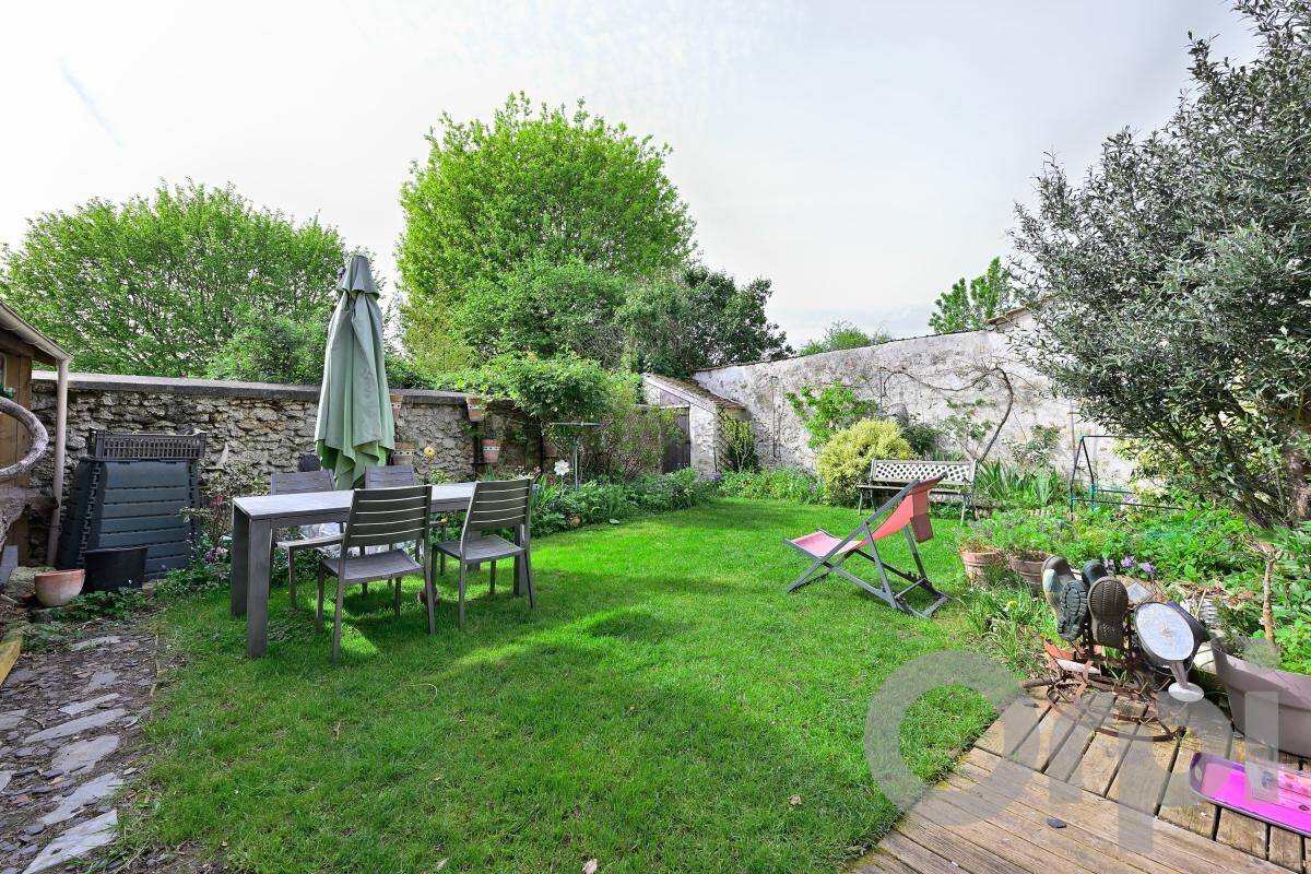 Maison à vendre, 195m², MANDRES LES ROSES