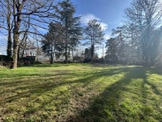 Terrain constructible à vendre 340 000 € 901 m² de terrain Charbonnières-les-Bains 69260