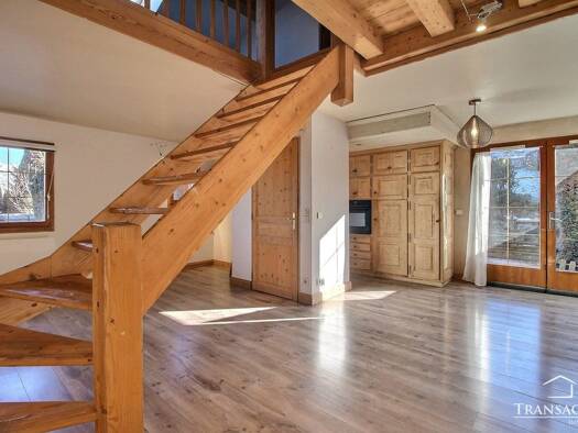 Duplex à vendre 399 000 € 3 pièces 2 chambres 53 m² RDC Combloux 74920