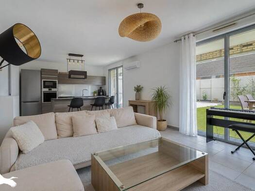 Appartement à vendre 272 896 € 4 pièces 3 chambres 90 m² Étage 1/4 Pinot Blagnac 31700