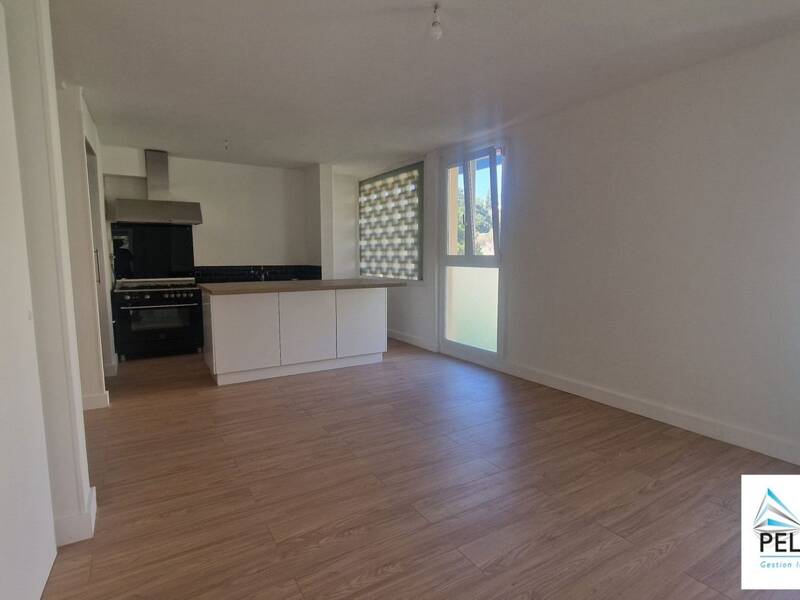 Maison à louer, 55m², MARSEILLE 7E