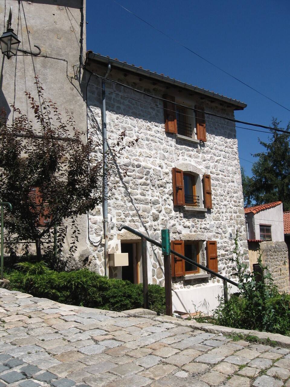 Maison à louer, 51m², SAINT BONNET LE CHATEAU