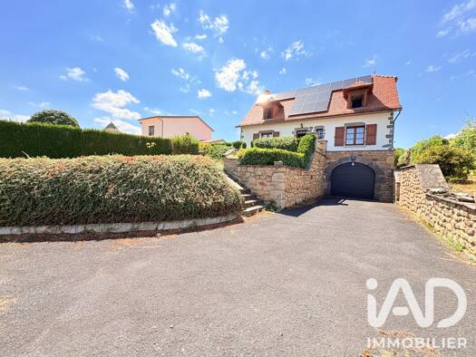 Maison à vendre 287 000 € 6 pièces 5 chambres 127 m² 1 223 m² de terrain Tronquieres Aurillac 15000