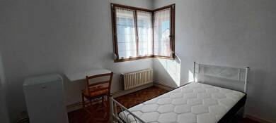 Appartement à louer 330 € 1 pièce 20 m² Centre Ville Beuvry 62660