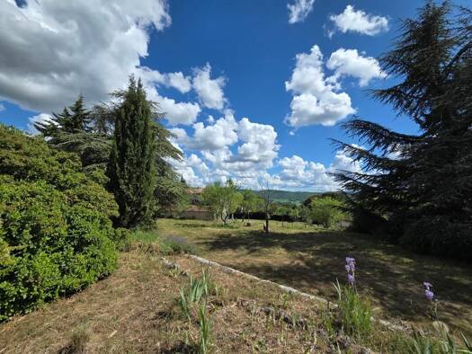 Terrain constructible à vendre 130 000 € 870 m² de terrain Reillanne 04110