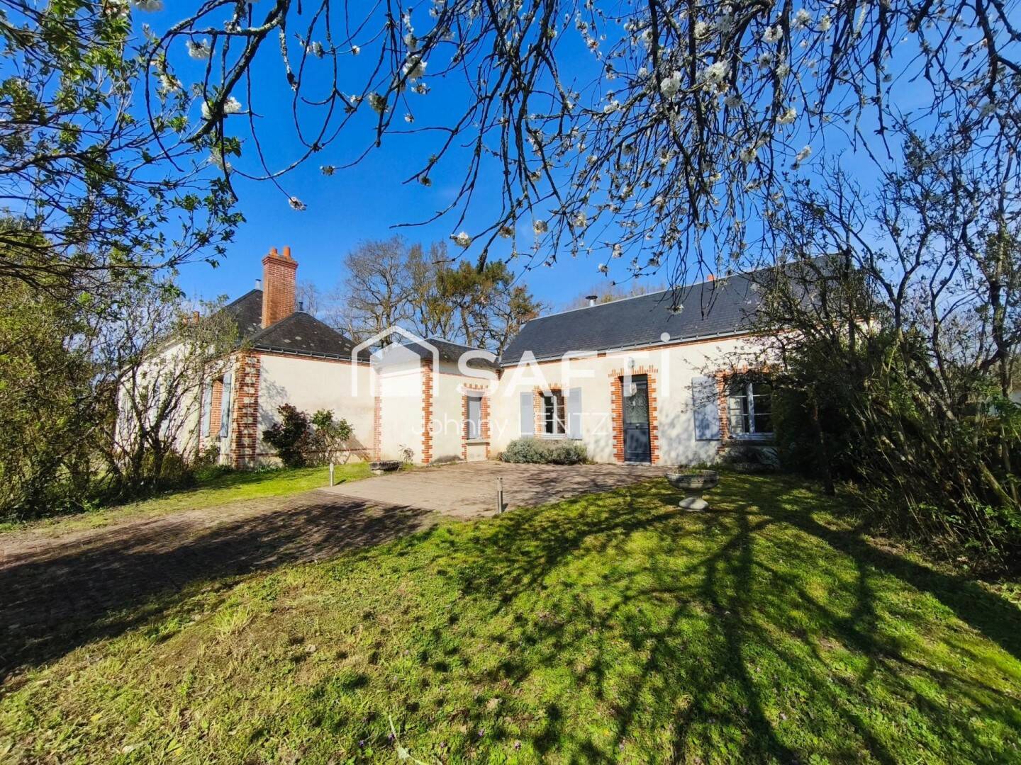 Maison à vendre, 245m², ARTANNES SUR INDRE