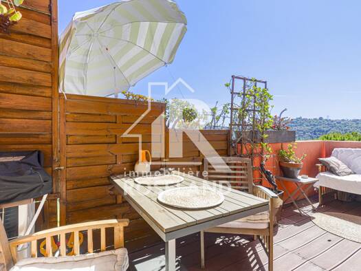 Appartement à vendre 310 000 € 3 pièces 2 chambres 62,59 m² 2ème étage Saint-Pierre-De-Féric Nice 06000