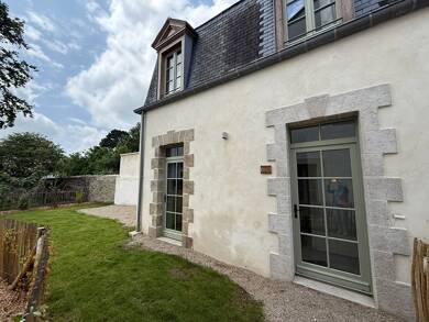 Appartement à louer 720 € 2 pièces 1 chambre 45 m² Zone Sud-Saint Goustan Auray 56400
