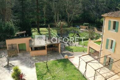 Maison à vendre - Neuf 1 095 000 € 13 pièces 7 chambres 361 m² 2 530 m² de terrain Est Gemenos 13420