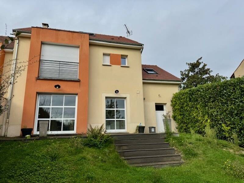 Maison à louer, 138m², MEDAN