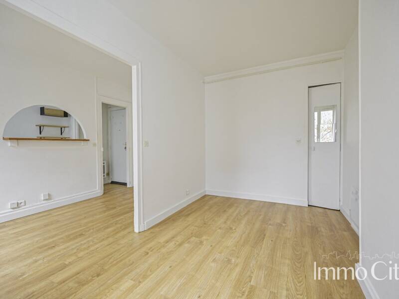 Maison à louer, 23m², PARIS 18E