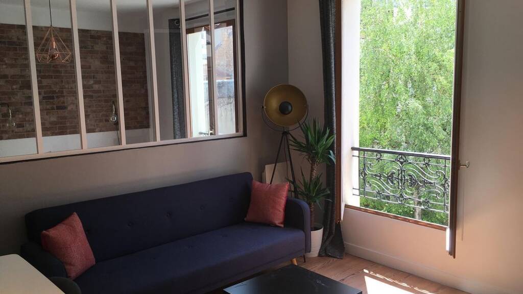 Appartement à louer 1 190 € 2 pièces 1 chambre 36 m² 2ème étage Begin Saint-Mandé 94160