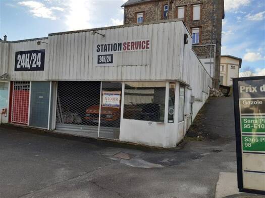 Boutique à vendre Fonds de commerce 1 200 € 255 m² de surface de vente Ussel 19200