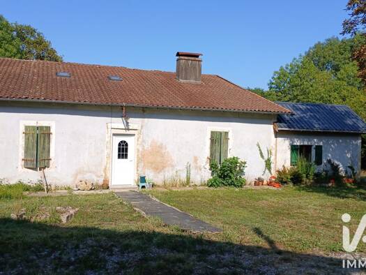 Maison à vendre 122 000 € 5 pièces 2 chambres 70 m² 3 639 m² de terrain Peyre 40700