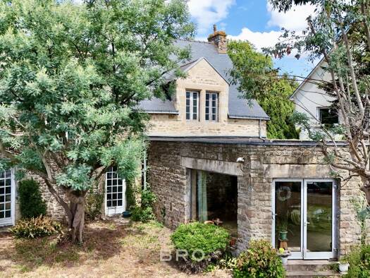 Maison à vendre 405 600 € 6 pièces 5 chambres 236 m² 380 m² de terrain Vannes 56000