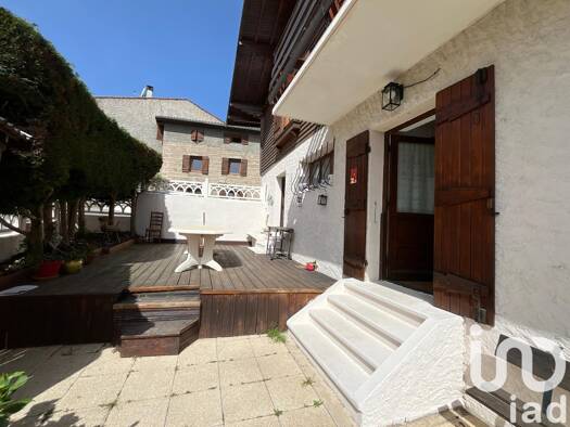 Chalet à vendre 150 000 € 4 pièces 1 chambre 84 m² Chenereilles 42560