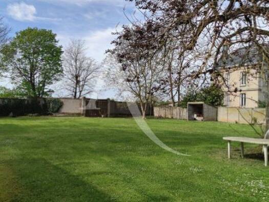 Entrepôt à vendre 127 000 € 1 484 m² d'espace de stockage Gerbéviller 54830