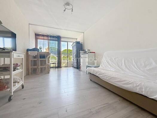 Appartement à vendre 125 000 € 1 pièce 23 m² Étage 2/3 Centre La Grande-Motte 34280