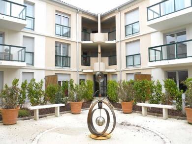 Duplex à louer 502 € 2 pièces 1 chambre 37 m² Étage 2/3 Hôtel de Ville Cognac 16100