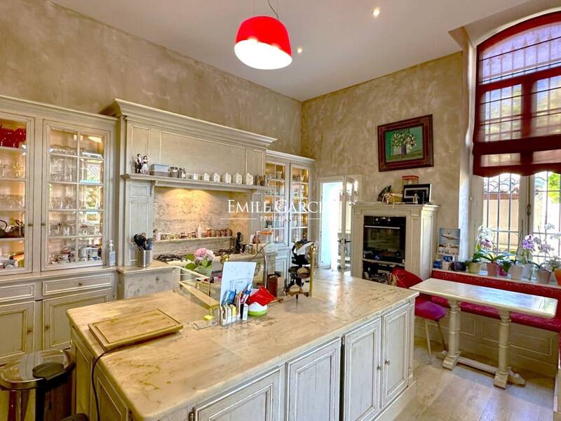 Maison à vendre, 450m², MARSEILLE 12E