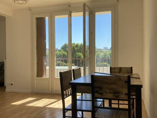 Appartement à louer 850 € 2 pièces 1 chambre 67,31 m² Marseille 14ème arrondissement 13014