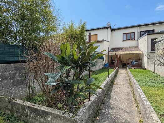 Maison à vendre 189 900 € 3 pièces 2 chambres 46 m² 180 m² de terrain Montconseil Corbeil-Essonnes 91100