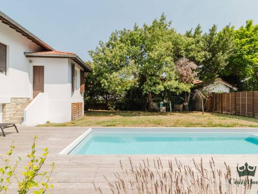Maison à vendre 1 575 000 € 6 pièces 5 chambres 260 m² 1 089 m² de terrain Cinq Cantons-Golf Anglet 64600