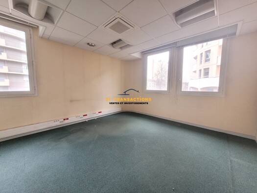 Appartement à vendre 79 000 € 1 pièce 87,5 m² Étage 1/5 Saint-Étienne 42100