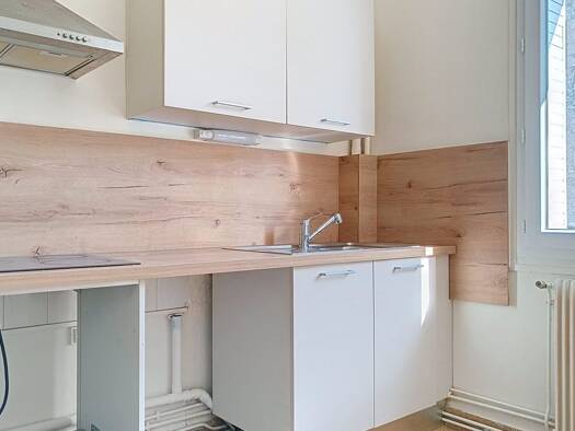 Appartement à louer 650 € 3 pièces 2 chambres 64,5 m² Étage 1/2 Blois 41000