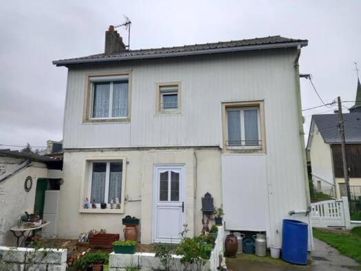 Maison à vendre 76 000 € 3 pièces 2 chambres 93 m² 927 m² de terrain Dancourt 76340