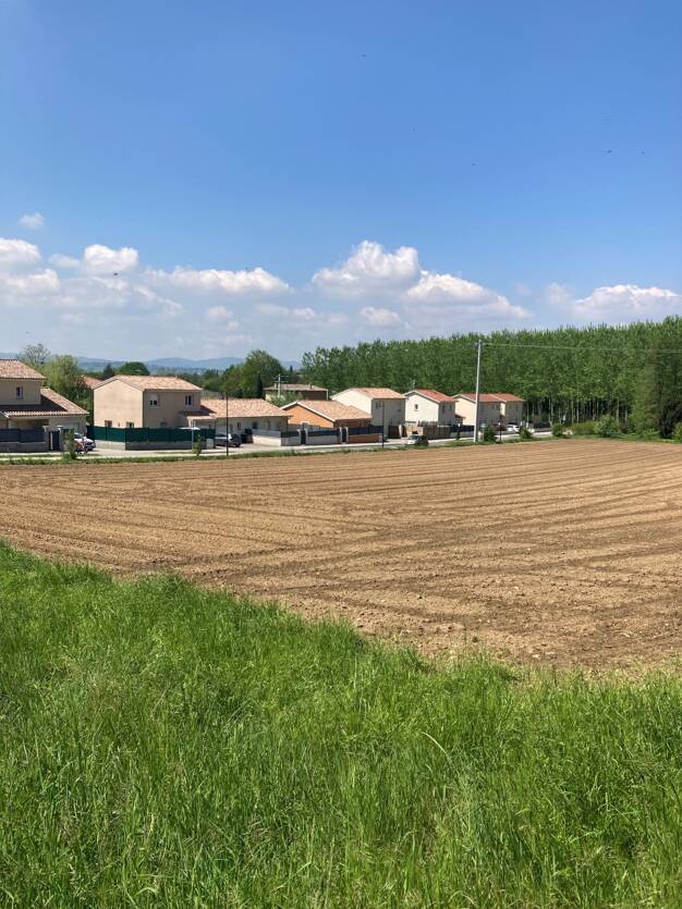 Terrain viabilisé à vendre 159 900 € 501 m² de terrain Saint-Didier-de-Formans 01600
