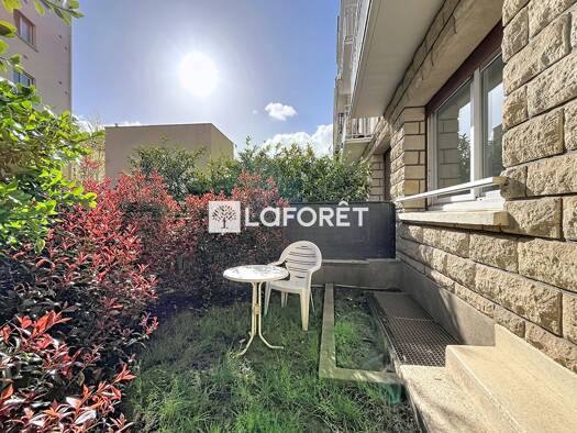 Appartement à vendre 220 500 € 2 pièces 1 chambre 44 m² RDC/4 Ibis Le Vésinet 78110