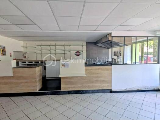Immeuble à vendre 89 980 € 150 m² La Guerche-de-Bretagne 35130