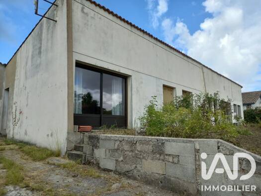 Maison de plain-pied à vendre 168 000 € 4 pièces 3 chambres 77,76 m² 1 053 m² de terrain Médis 17600