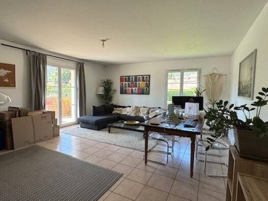 Appartement à louer 1 643 € 4 pièces 3 chambres 88,9 m² Étage 1/2 Gex 01170