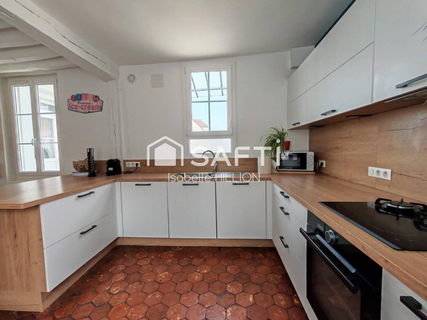 Maison à vendre, 163m², LA NEUVILLE EN HEZ