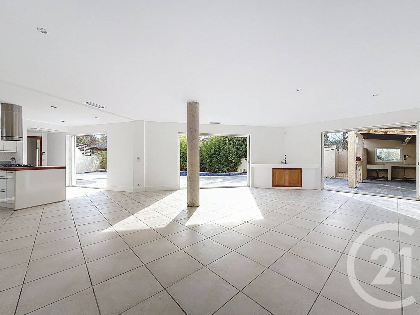 Maison à vendre, 191m², MONTBAZIN