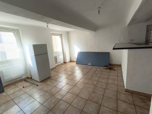 Appartement à vendre 108 000 € 2 pièces 1 chambre 52 m² RDC/3 Gonfaron 83590
