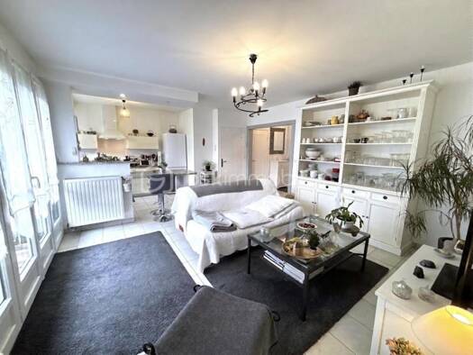 Appartement à vendre 144 900 € 4 pièces 2 chambres 78 m² Montjoyeux Tours 37200